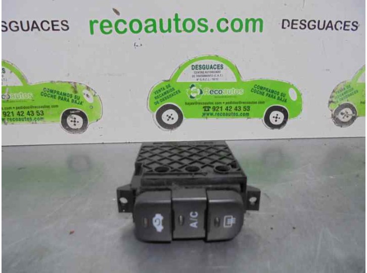 Replacement heater / air conditioning control for Honda Civic Saloon 3 (EP1/2) 1.7 CDTi CAT OEM IAM reference 2462TG110 