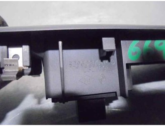 Recambio de maneta exterior trasera derecha para renault laguna iii 1.5 dci diesel referencia OEM IAM 226526  