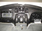 Recambio de salpicadero para mercedes-benz clase m (w164) 4.0 cdi referencia OEM IAM A1646801687 GRIS 