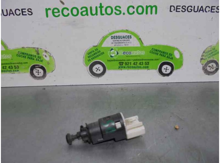 Recambio de interruptor para renault clio iii 1.5 dci diesel referencia OEM IAM 8200276361B  