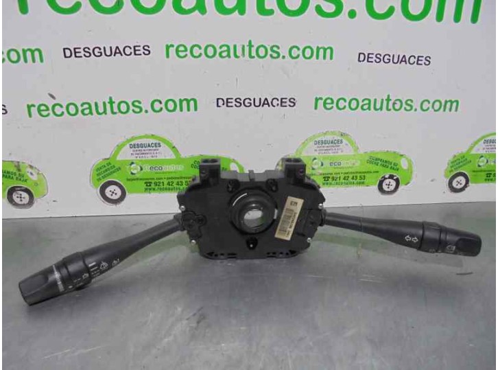 Replacement light switch for Nissan Primera Trav. (WP11) 2.0 Turbodiesel CAT OEM IAM reference 