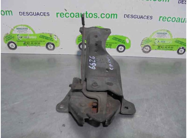 Recambio de cerradura capot para kia sorento 2.5 crdi cat referencia OEM IAM 811303E000 5 PUERTAS