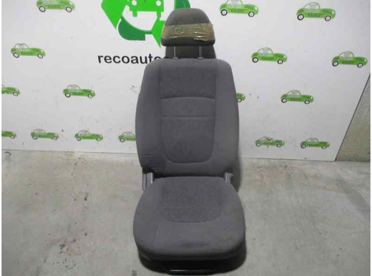 Recambio de asiento delantero derecho para kia cerato 1.5 crdi referencia OEM IAM  TELA GRIS 5 PUERTAS