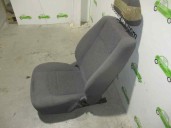 Recambio de asiento delantero derecho para kia cerato 1.5 crdi referencia OEM IAM TELA GRIS 5 PUERTAS