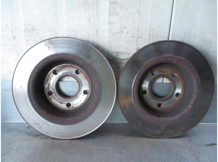 Recambio de disco freno trasero para ford grand c-max 1.6 tdci cat referencia OEM IAM 
