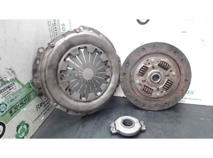 Replacement clutch kit for Seat Ibiza (6K) 1.4 OEM IAM reference 0330141025 
