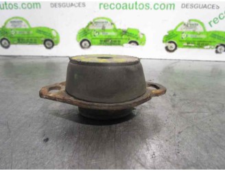 Recambio de soporte motor izquierdo para peugeot 205 junior 205 1.1 referencia OEM IAM 