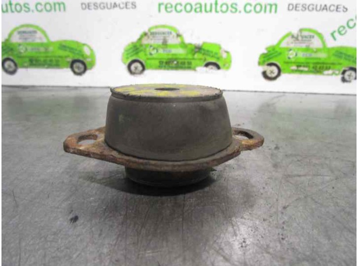 Recambio de soporte motor izquierdo para peugeot 205 junior 205 1.1 referencia OEM IAM 