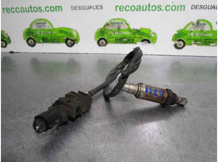Replacement lambda sensor for Opel Vectra B saloon 1.6 16v OEM IAM reference 25321313 0258005235 