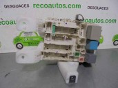 Recambio de caja reles / fusibles para toyota prius (nhw20) 1.5 cat referencia OEM IAM 8273047290  