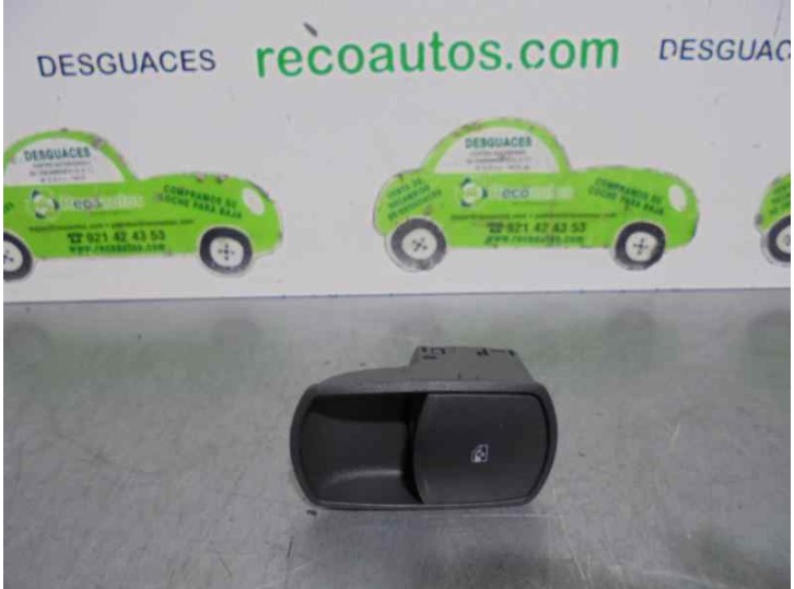 Recambio de mando elevalunas delantero derecho para opel corsa d 1.3 16v cdti referencia OEM IAM 13189333RW 