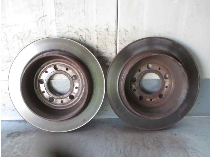 Recambio de disco freno trasero para volvo v70 familiar 2.3 turbo cat referencia OEM IAM 31257615  