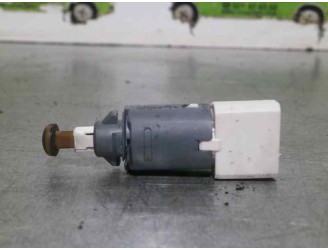 Recambio de interruptor para renault scenic ii dci diesel referencia OEM IAM 8200168238B  