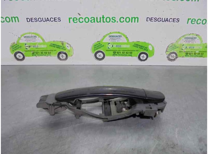 Replacement front right exterior door handle for Volkswagen Polo (9N1) 1.4 TDI OEM IAM reference 