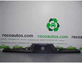 Recambio de molduras traseras para lancia y10 1.1 cat referencia OEM IAM 7714564  