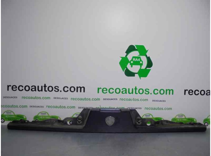 Recambio de molduras traseras para lancia y10 1.1 cat referencia OEM IAM 7714564 