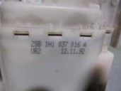 Replacement front right door lock for Volkswagen Golf III sedan (1H1) 2.0 OEM IAM reference 1H1837016A 7 PINS 