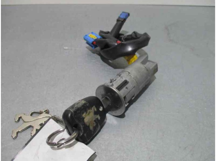 Recambio de conmutador de arranque para peugeot 206 berlina 1.4 hdi referencia OEM IAM 9641551180 