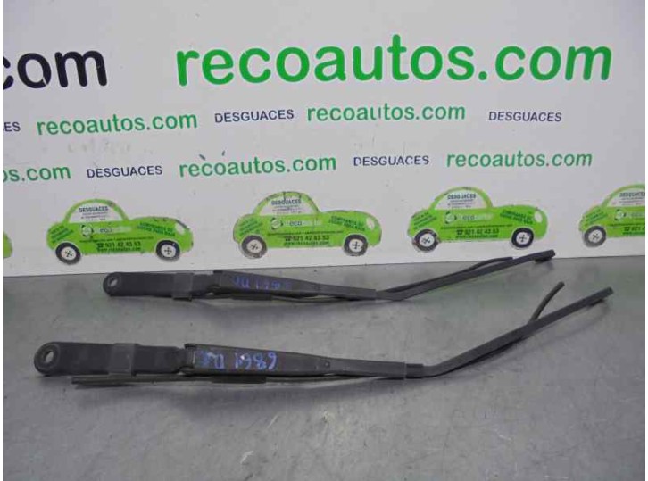 Recambio de brazo limpia delantero derecho para renault master ii phase 2 caja cerrada 2.5 diesel referencia OEM IAM 