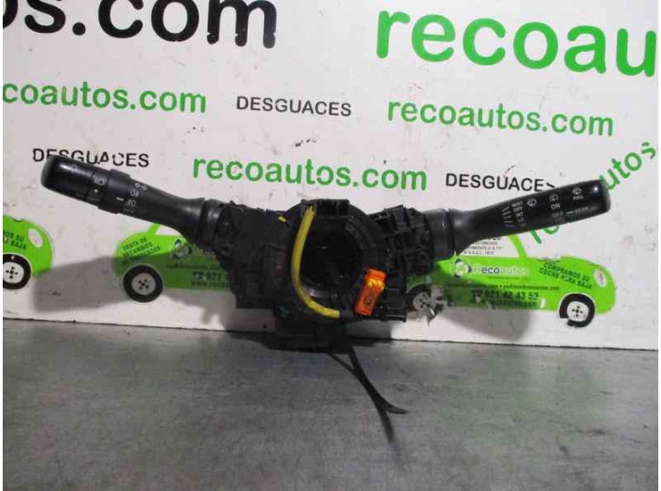 Recambio de mando luces para toyota yaris (_p9_) 1.3 vvt-i (scp90_) referencia OEM IAM 0D08017F142 