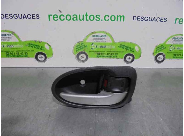 Recambio de maneta interior delantera derecha para toyota yaris (_p9_) 1.3 vvt-i (scp90_) referencia OEM IAM 692050D90 