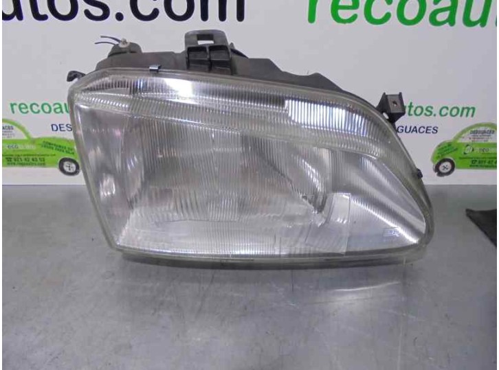 Recambio de faro derecho para renault megane i scenic (ja0) 1.6 referencia OEM IAM 7700861463  5 PUERTAS
