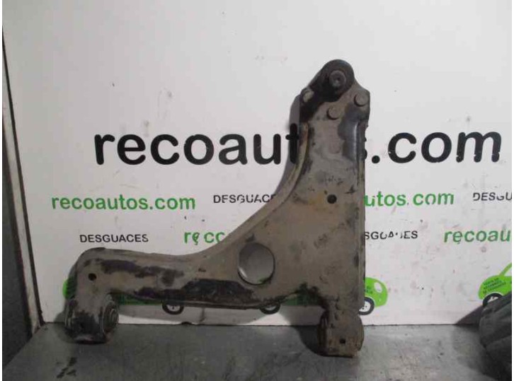 Recambio de brazo suspension inferior delantero izquierdo para opel vectra b berlina 2.0 dti referencia OEM IAM 265D01 