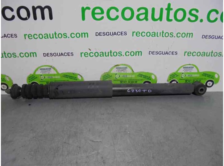 Recambio de amortiguador trasero derecho para renault clio iii 1.2 referencia OEM IAM 562108573R 03081000221A KYB