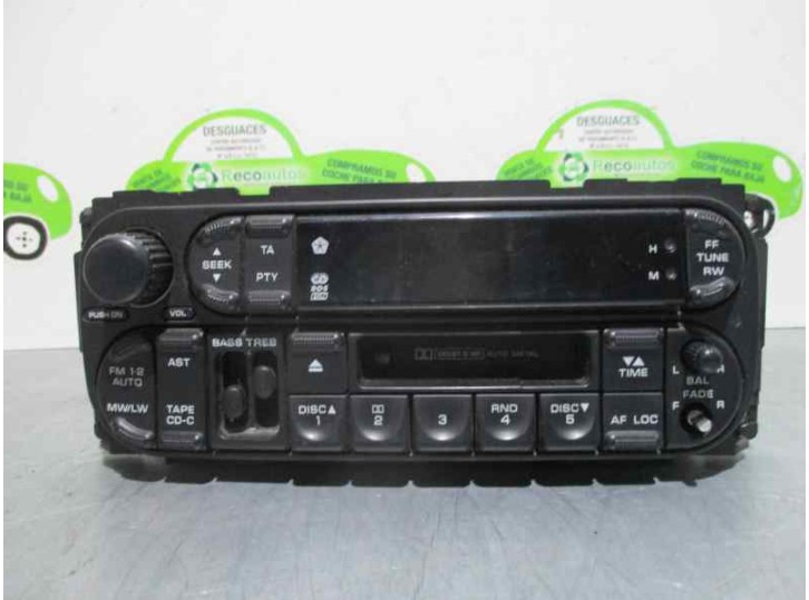 Replacement audio system / CD radio for Jeep Grand Cherokee (WJ/WG) 3.1 TD CAT OEM IAM reference P04858513AIA 