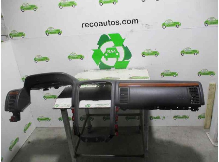 Recambio de salpicadero para jeep gr.cherokee (wj/wg) 3.1 td cat referencia OEM IAM 5FN031AZ GRIS 