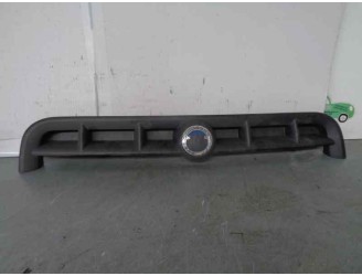 Replacement front grille for Fiat Doblo Cargo (223) 1.9 JTD CAT OEM IAM reference 735268388 