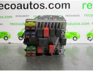 Recambio de caja reles / fusibles para fiat punto berlina (188) 1.2 cat referencia OEM IAM 46778448 329003 FIRE