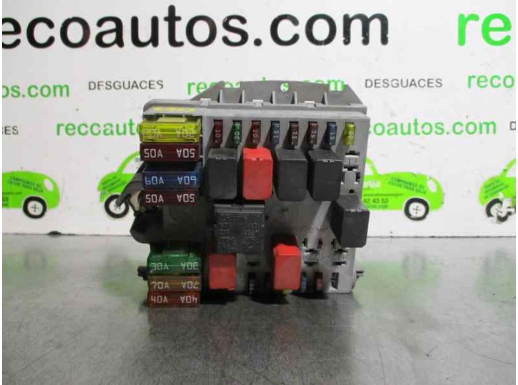 Replacement relay / fuse box for Fiat Punto saloon (188) 1.2 cat OEM IAM reference 46778448 329003 FIRE