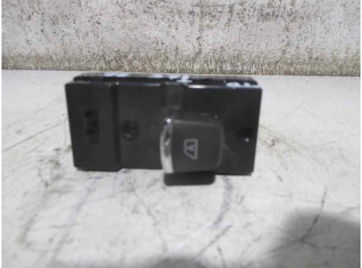 Recambio de mando elevalunas trasero derecho para infiniti q50 cat referencia OEM IAM 254213JA0A 