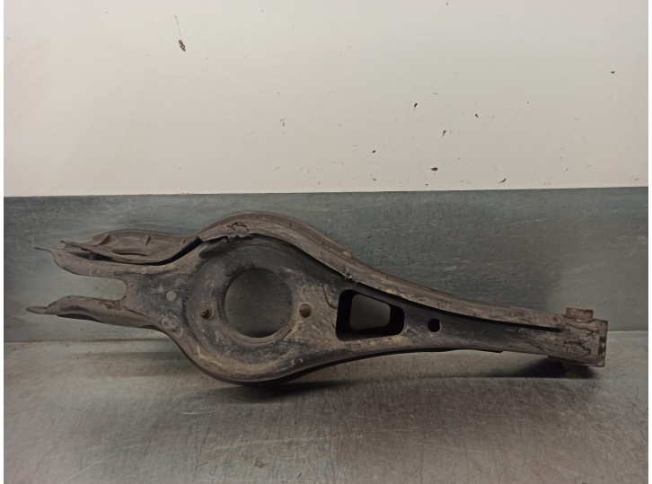 Replacement rear right lower suspension arm for Kia Optima 1.7 CRDi CAT OEM IAM reference 55220C1710 