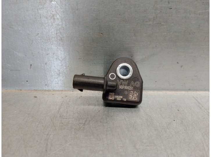 Recambio de sensor impacto para seat ibiza (kj1) 1.0 tsi referencia OEM IAM 5QF959351 
