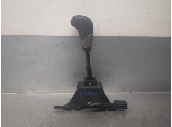Recambio de palanca cambio para mitsubishi montero (v60/v70) 3.2 di-d cat referencia OEM IAM MR606753  