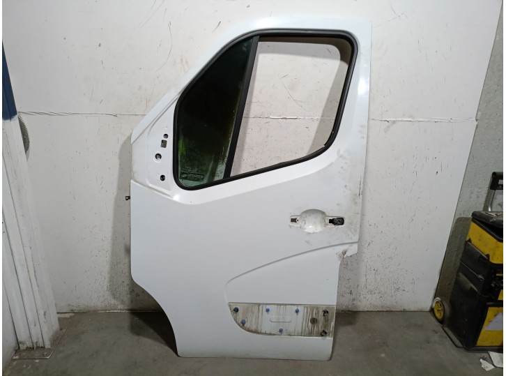 Recambio de puerta delantera izquierda para renault renault master transpol iii master transpol referencia OEM IAM 801017005R 80