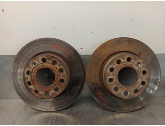 Recambio de disco freno trasero para audi a3 (8v) 2.0 16v tdi referencia OEM IAM 1K0615601AA 