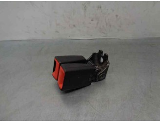 Recambio de enganche cinturon para ford focus lim. (cb8) 1.6 tdci cat referencia OEM IAM BM51613K21BB 