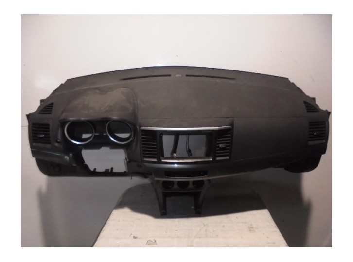 Recambio de salpicadero para mitsubishi lancer berlina (cy0) inform referencia OEM IAM 8000A100XA NEGRO 