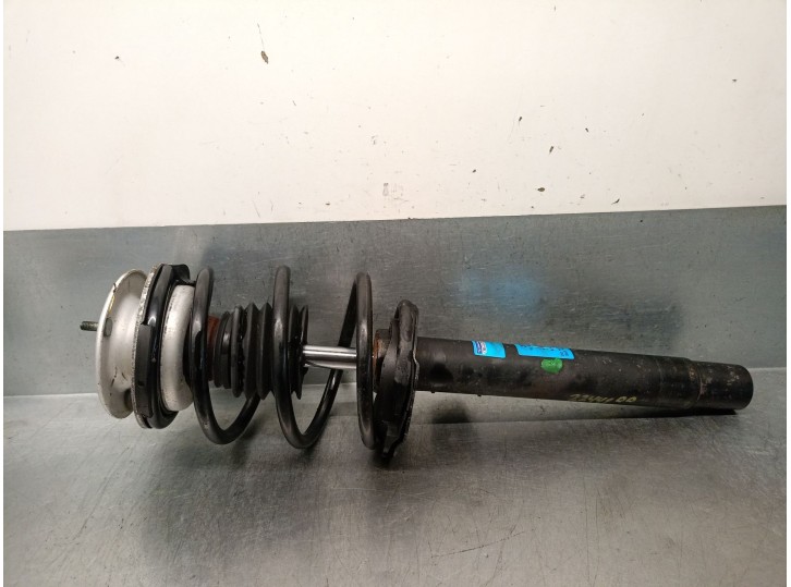 Replacement front right shock absorber for BMW 3 (E46) 320d OEM IAM reference 31316759098 31316759098 824903000820 SACHS