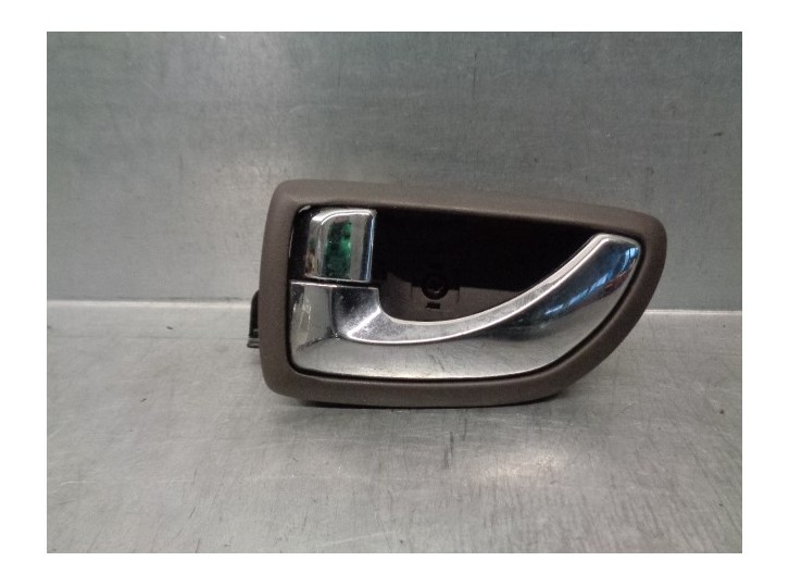 Recambio de maneta interior trasera izquierda para hyundai xg 3.5 v6 cat referencia OEM IAM 826103B000  