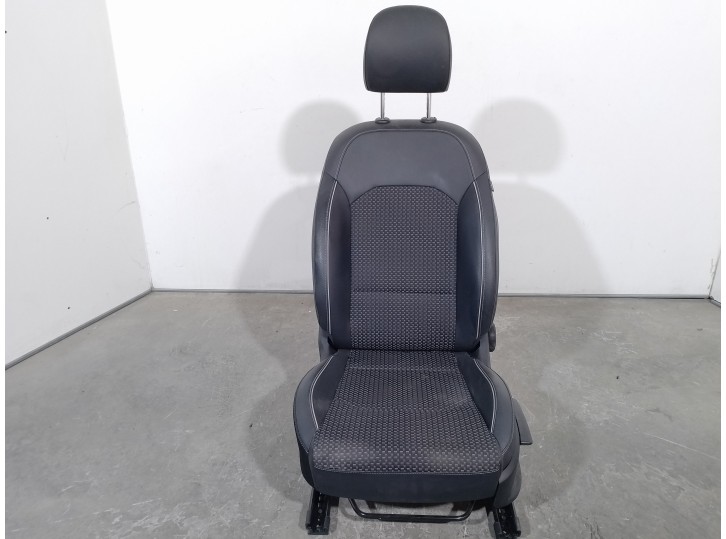 Recambio de asiento delantero izquierdo para kia xceed 1.4 tgdi cat referencia OEM IAM 4813968 CUERO NEGRO Y TELA CON CUADRO GRI