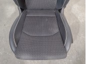 Recambio de asiento delantero izquierdo para kia xceed 1.4 tgdi cat referencia OEM IAM 4813968 CUERO NEGRO Y TELA CON CUADRO GRI