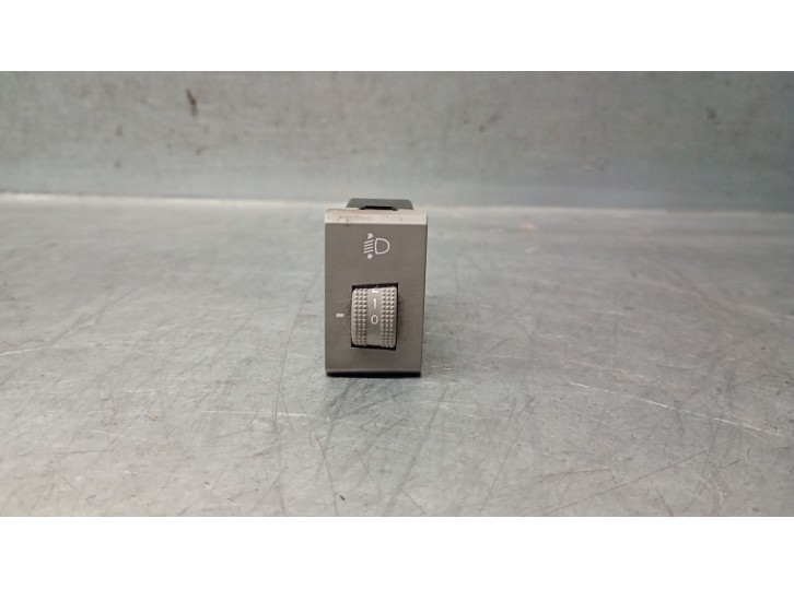 Recambio de interruptor para kia cerato 2.0 turbodiesel cat referencia OEM IAM 933102F000IM 933102F000IM 