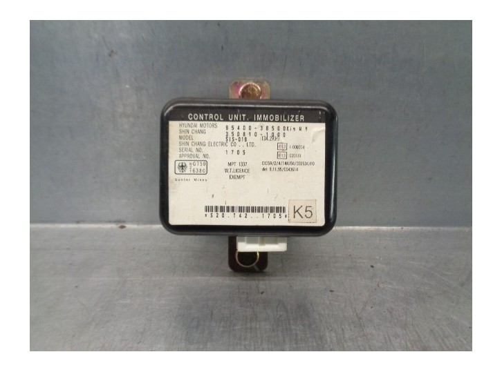 Replacement of immobilizer control unit for Hyundai XG 3.5 V6 CAT OEM IAM reference 9540038500 3508101000 