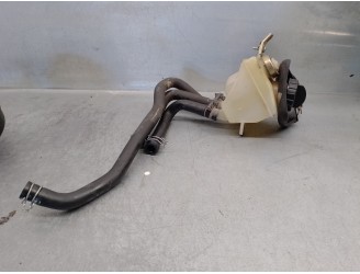 Recambio de deposito liquido frenos para nissan trade 3.0 diesel referencia OEM IAM 2676047003 