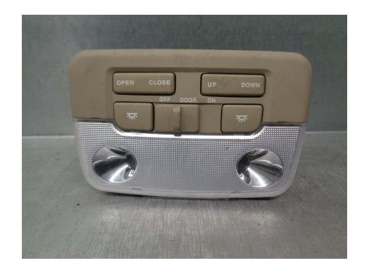 Recambio de luz interior para hyundai xg 3.5 v6 cat referencia OEM IAM 9282039000 
