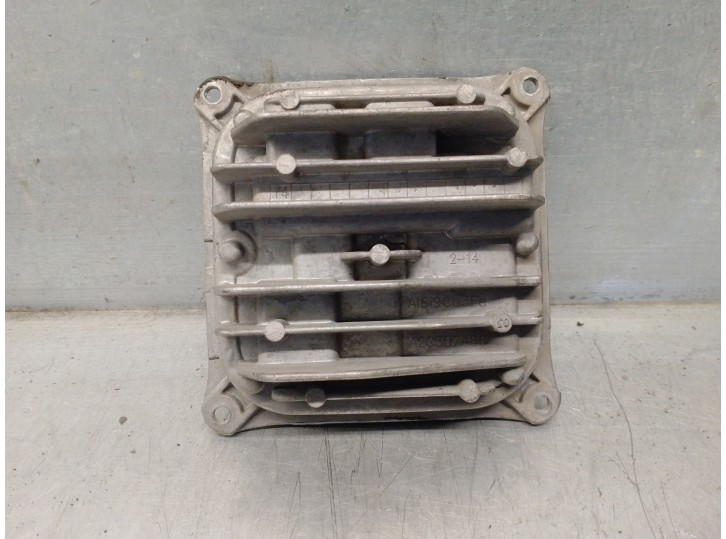 Recambio de centralita faros xenon para mercedes-benz clase c (w205) familiar 2.1 cdi cat referencia OEM IAM A2228700789 A2C7362